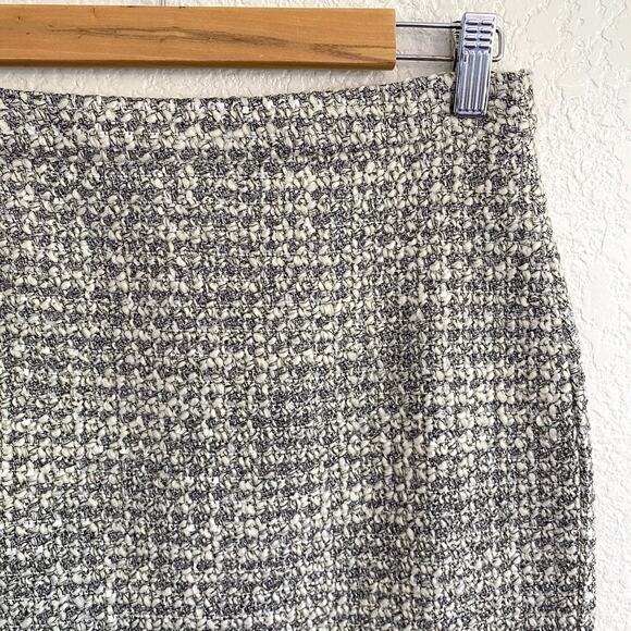 J.Crew Metallic Tweed Pencil Skirt Wool Blend Silver Gold White Gray Size 4 - Picture 2 of 10